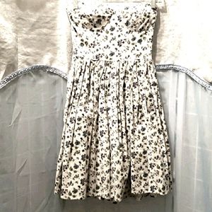 ALYTHEA STRAPLESS FLORAL DRESS SZ S